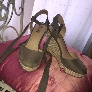 Lace up BRASH wedges